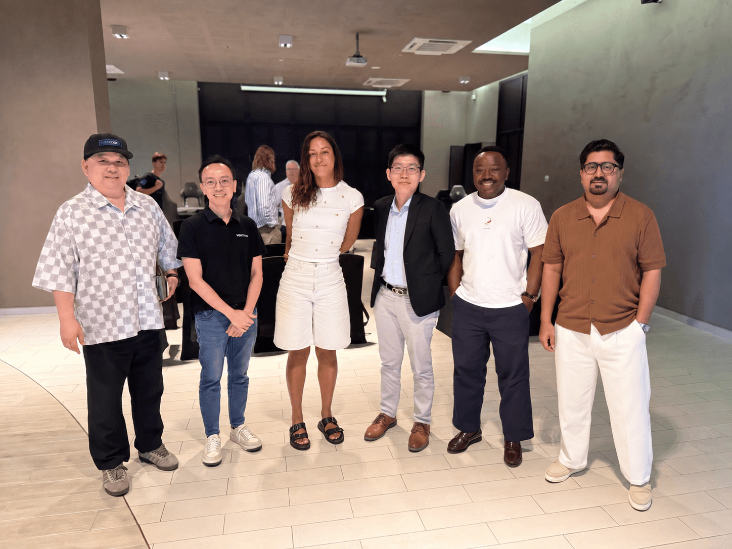 An international group of founders and operators.